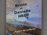 Bruno et Danielle Hardy, porteurs de la borne
