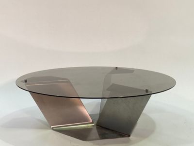 Dans le goût de François MONNET. Table basse à piètement ino…