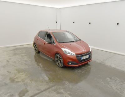 PEUGEOT 208 1.2 PURETECH110 GT LINE 5P. Pour obtenir le cont…