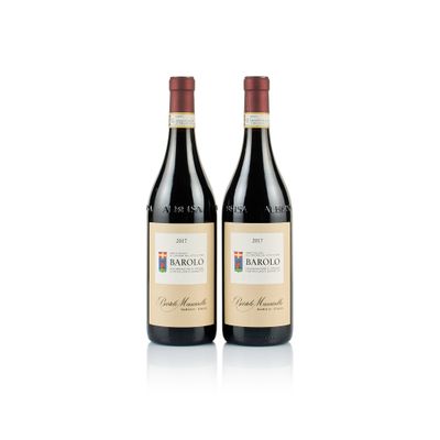 deux bouteilles de vin rouge sur fond blanc