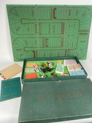 une image représentant une boîte verte contenant un jeu