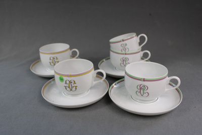 Coquet, forme Muscade, modèle cloisonné, 5tasses et 4sous ta…