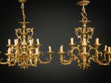une grande paire de lustres français en filigrané du XIXe siècle