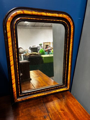 Miroir cadre peint. 58 x 45 cm