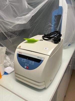 an image of a lab bench with a lab equipment on it