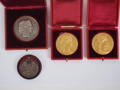 4 différentes médailles en argent d'après Cavellier et Borre… - Photo 1