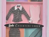 Coffret « Barbie Executive Lunch » dans une boîte rose, avec vêtements et accessoires