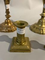 Paire de bougeoirs de coiffeuse en bronze, fut à cannelures … (photo 3)