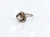 bague en argent sertie d'un quartz fumé