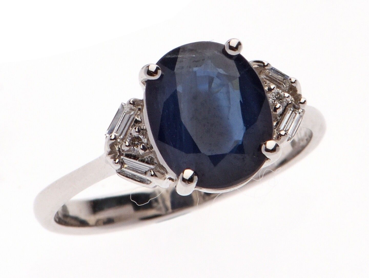 Bijoux & Pierres Précieuses