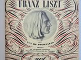 un livre sur lequel figure le portrait d'une femme