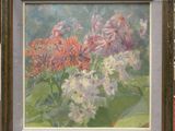 une peinture à l'huile représentant des fleurs dans un vase sur une table