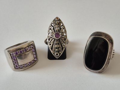 Lot de trois bagues en argent dont deux 925°/000