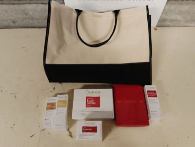 Lot de produits GUINOT : -crème perfect finish