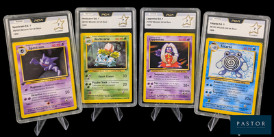 cinq cartes Pokémon sont alignées les unes à côté des autres sur un fond noir
