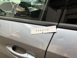a sticker on the door of a car that says vibauo