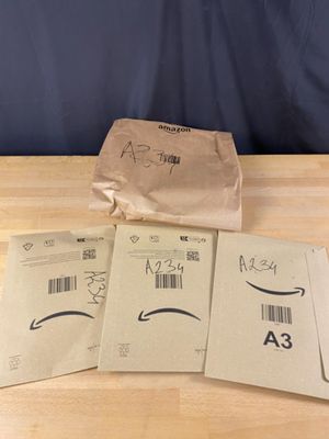 Lot de 4 colis Mystère (Retour Amazon,NPAI ,Adresse incomplè…