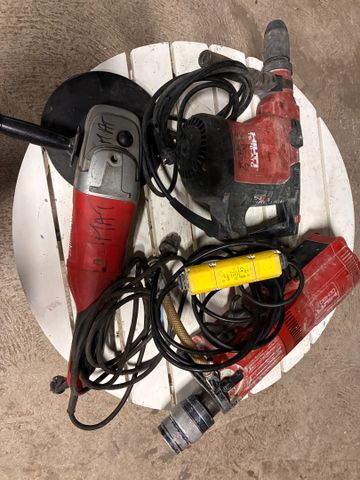 Lot comprenant Disqueuse Milwaukee, HILTI DD 160 E – Carottage di...