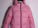 doudoune rose sur un mannequin, mannequin, mannequin, mannequin, mannequin, mannequin, mannequin, mannequin, mannequin