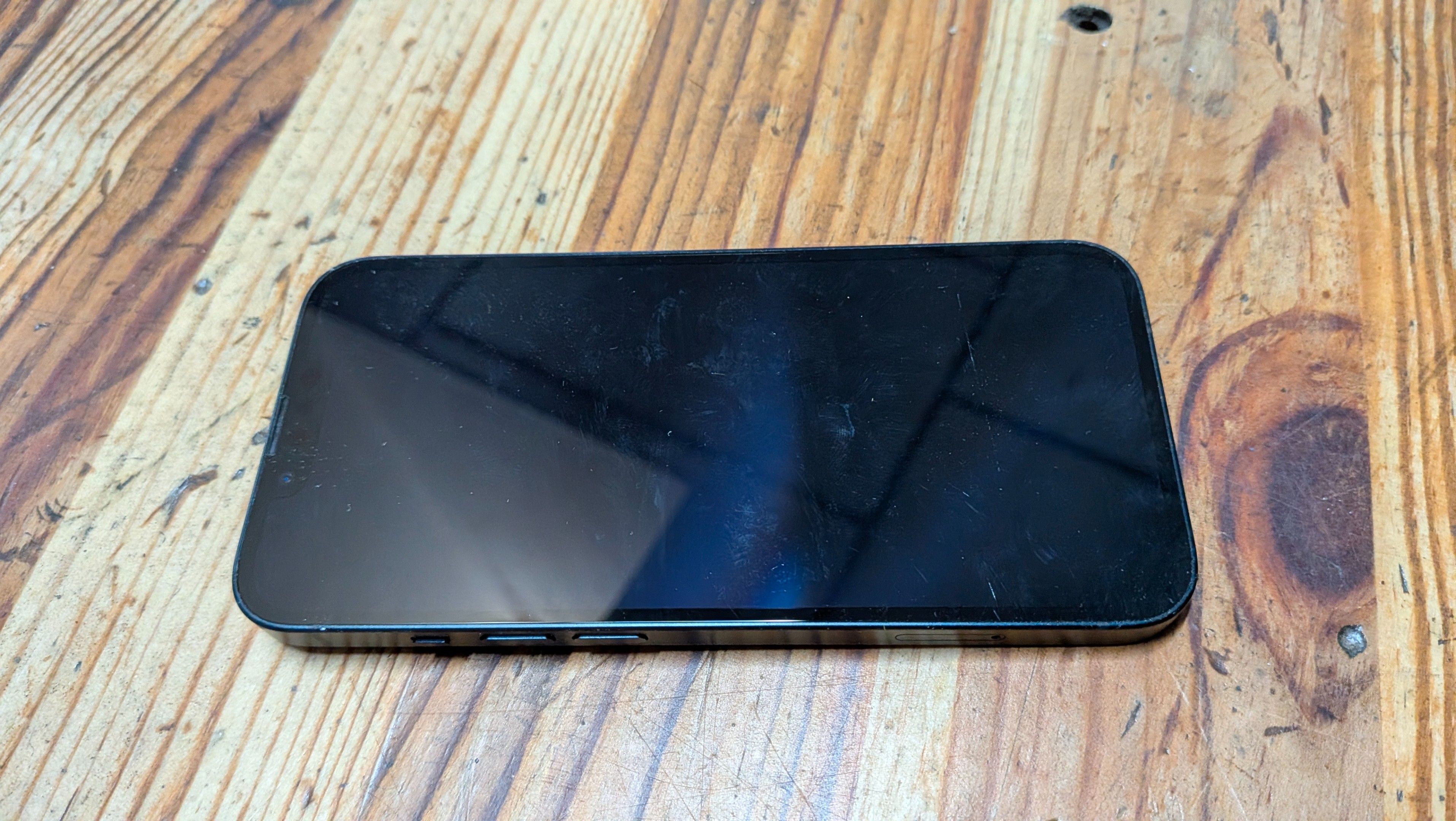 TELEPHONE PORTABLE APPLE IPHONE 13 - TVA RECUPERABLE