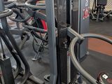 many machines in the gym that are on the floor