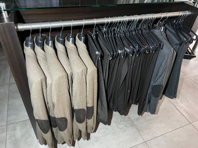 Stock de vestes de marque GRESLEY (toutes tailles) comprenan…