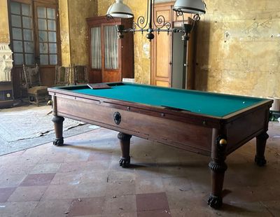 VENDU SUR DESIGNATION - ANCIEN BILLARD posant sur 6 pieds gr…