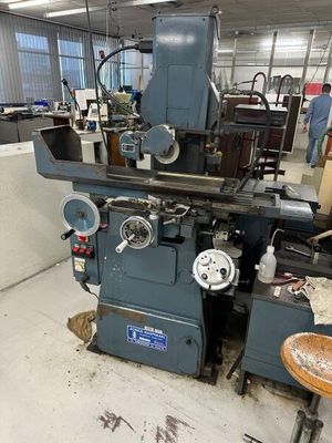 une machine qui se trouve dans une pièce