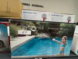 une boîte de Maytronics posée sur une étagère dans un magasin
