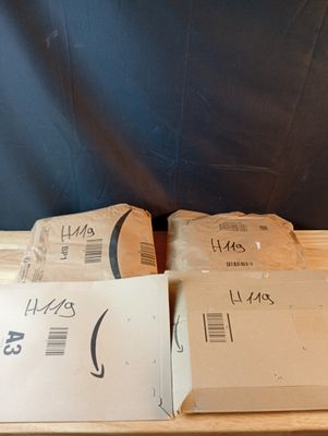 Lot de 4 colis Mystere (Retour Amazon,NPAI, Adresse incomple…