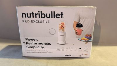 une boîte de Nutribullet sur la table