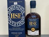 La bouteille du « single cask » se trouve à côté de la boîte du « single cask »