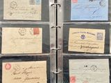 de nombreux types d'enveloppes différents dans un classeur