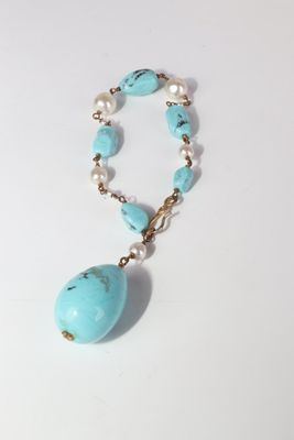 Dans le goût de CHANEL Bracelet chaîne vintage en métal doré…