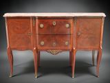 commode ancienne avec dessus en marbre et poignées en laiton