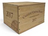 la caisse en bois est vide et prête à être remplie de vin