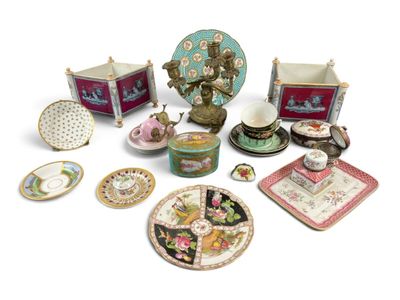 a lot of different items that are sitting on a table