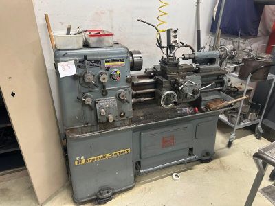 une machine qui se trouve dans une pièce