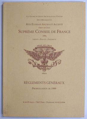 la couverture d'un livre sur laquelle figure l'image d'un aigle