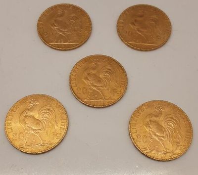 six souverains d'or datant de l'époque de l'Empire britannique