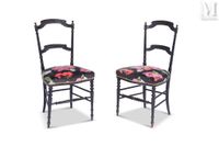 Paire de chaises Napoléon III en bois noirci