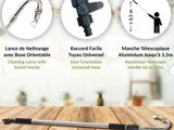 quatre types d'outils différents posés sur une table en bois