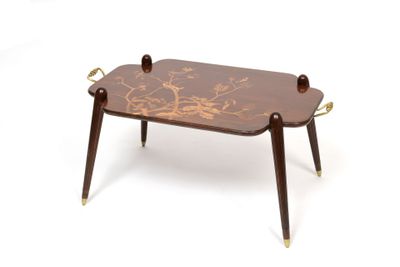 an image of a coffee table with a bird on it