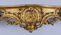 Console en bois sculpté et doré, la ceinture mouvementée à d… (photo 2)