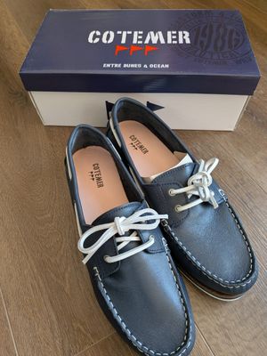 Paire de chaussures de marque COTE MER