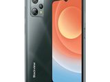 Le smartphone Blackview est présenté avec l'appareil photo ouvert.