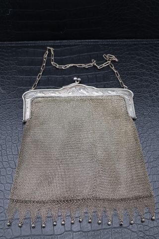 Sac de soirée en métal vers 1900. 