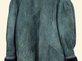 an image of a jacket with a hood on it