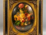 une peinture à l'huile représentant des fleurs dans un vase sur une table