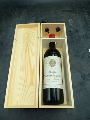 coffret Chateau Capbern-Gasqueton "Saint-Esthèphe" année 1… - Photo 1